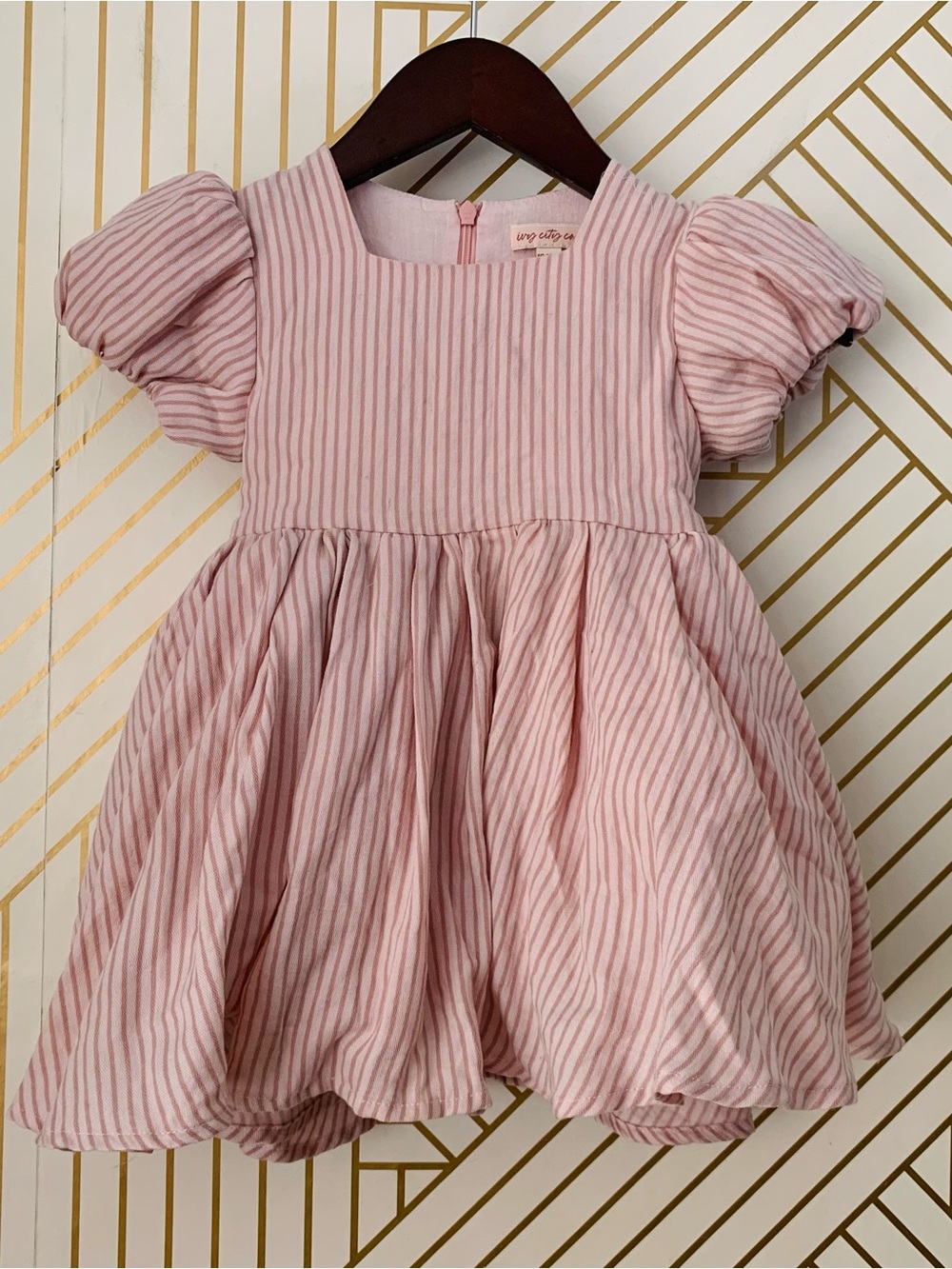 Ivy City Co Striped puff sleeve A line dress tulle lined cupcake 12-18M pink